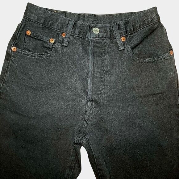Levi’s 501 Original Cropped Jeans in Dark Black Women’s 24/28 - Picture 4 of 14